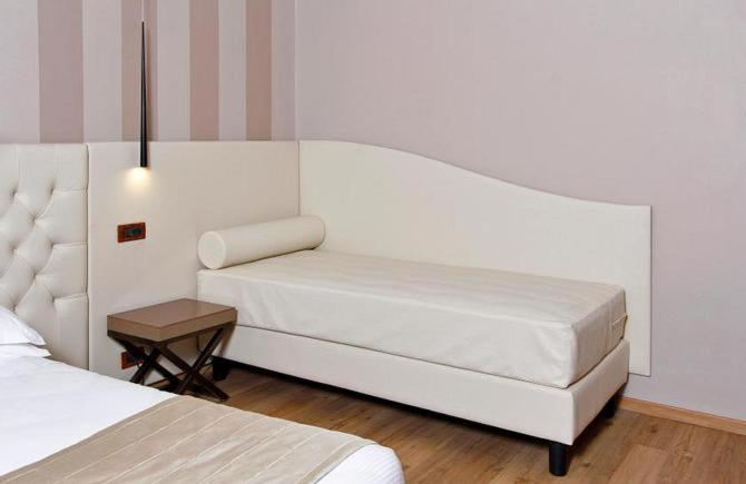 Hotel Arcangelo Roma Esterno foto